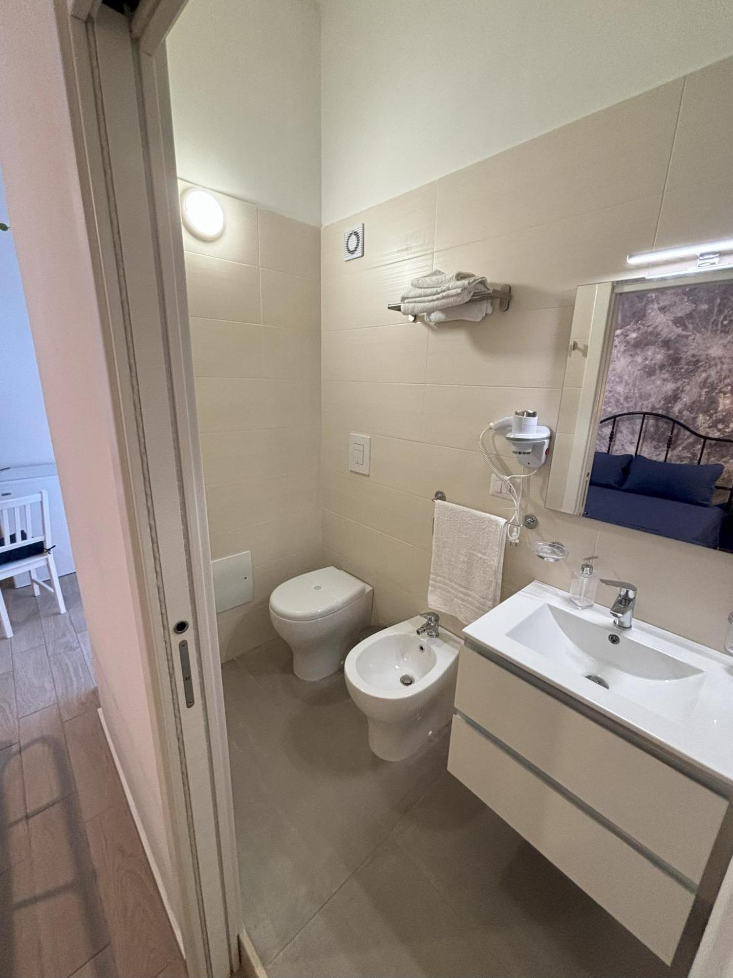 Mareluna Rooms Margherita Di Savoia Ngoại thất bức ảnh