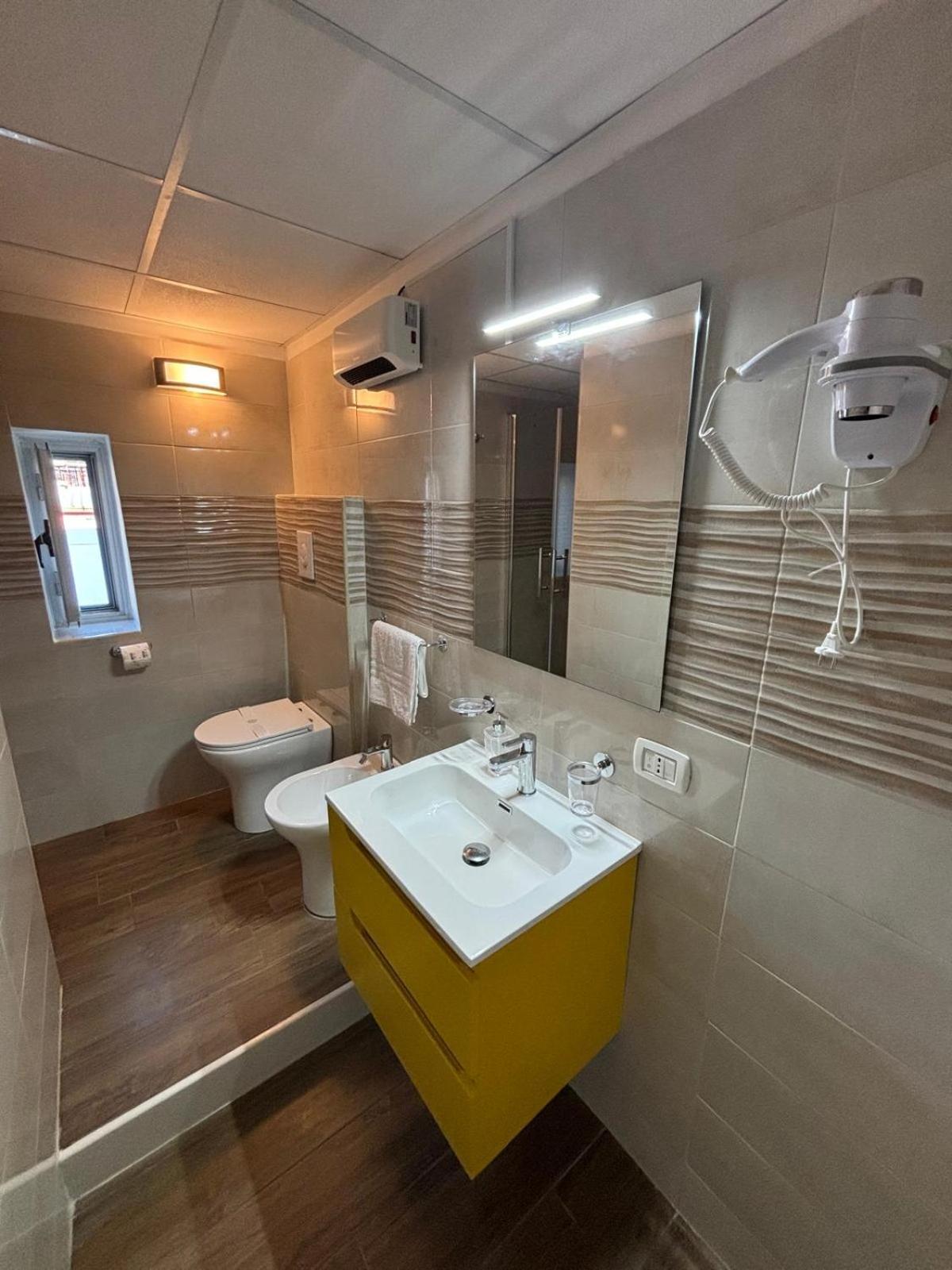 Mareluna Rooms Margherita Di Savoia Ngoại thất bức ảnh
